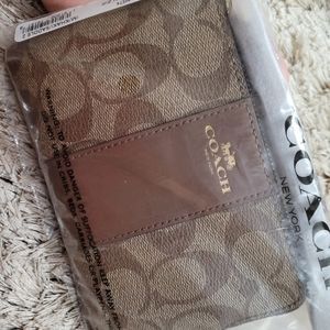 New coach wallet